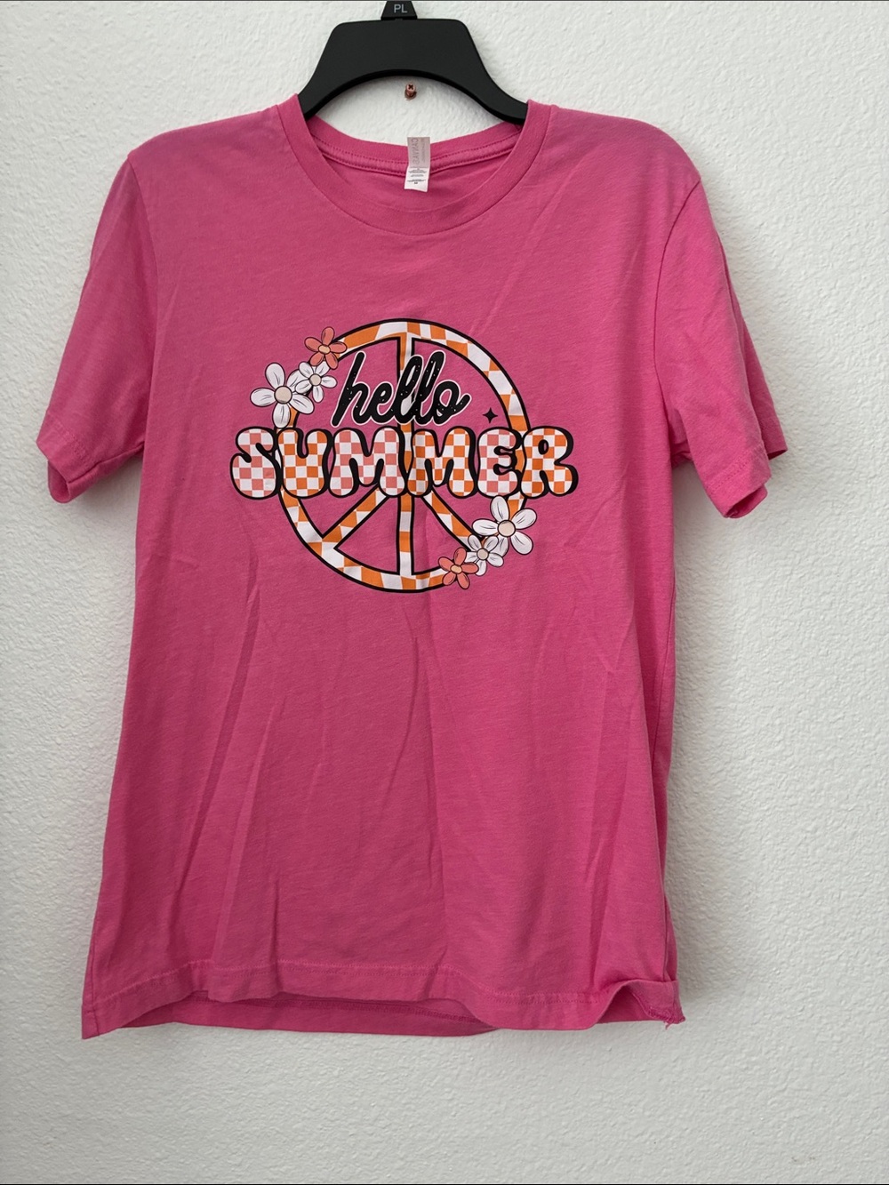 Bella Canvas Pink Graphic Tee with Orange & White Accents size medium. Pre-love.